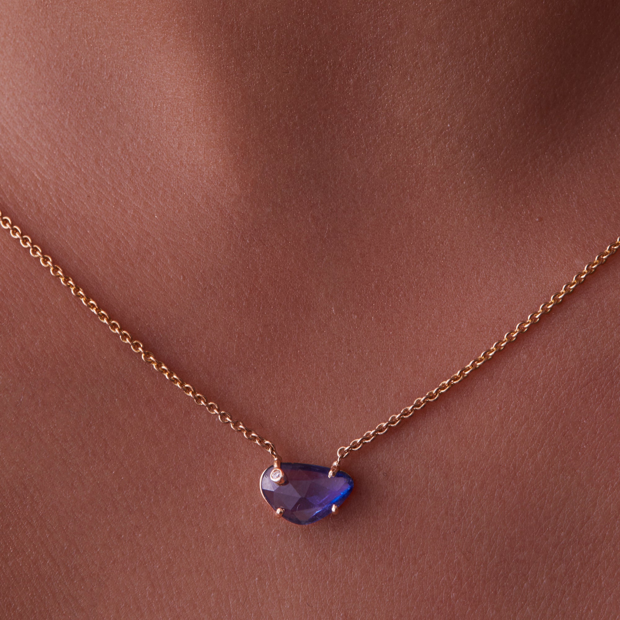 1 Carat Blue Sapphire Solitaire Pendant Necklace